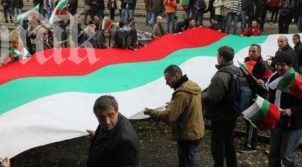 възобновяваме митингите обявиха лидери протестите