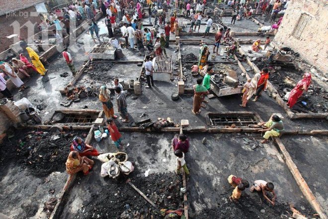 Над 150 жертви след срутване в Бангладеш