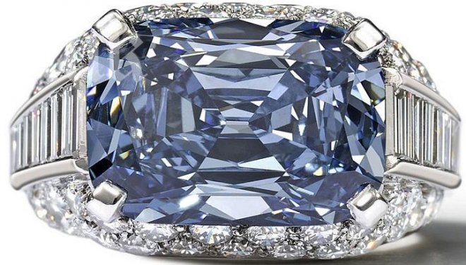 Продадоха диамант за близо 10 млн долара 