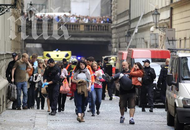 55 ранени при взрив в центъра на Прага (Снимки)