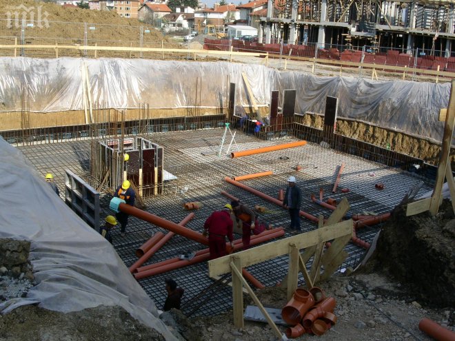 Строителството е в колапс