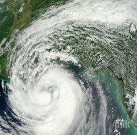 В Атлантическия океан се формира нова тропическа буря „Мария“