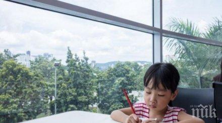 десетгодишно момиченце стана студентка снимки