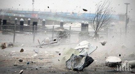 силен тайфун удари япония българите внимават посолството пусна телефон връзка