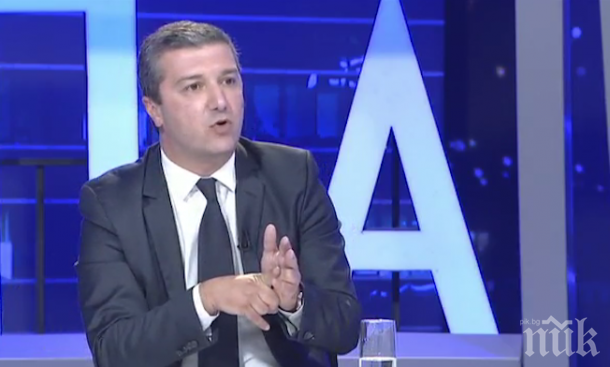 Драгомир Стойнев: Българският бизнес реве, че няма подготвени кадри, а се закриват училища