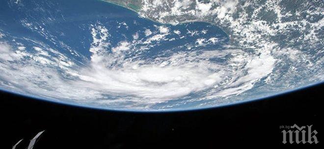 В района на югозападното крайбрежие на Мексико се сформира тропическата буря „Макс“