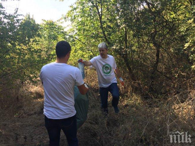 Министър Димов: Къмпингуването трябва да се регламентира и да спре изхвърлянето на отпадъци на плажовоте
