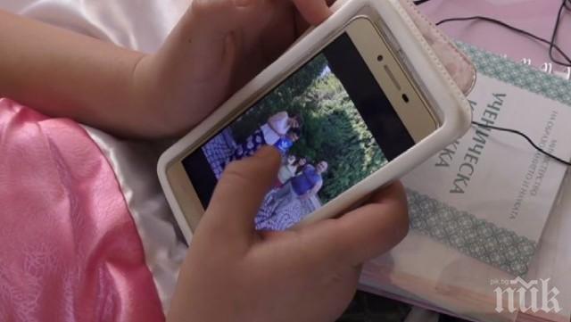 Промени ли се животът на малките Митко и Лили от Вълчан дол след срещата с президента? (СНИМКИ)