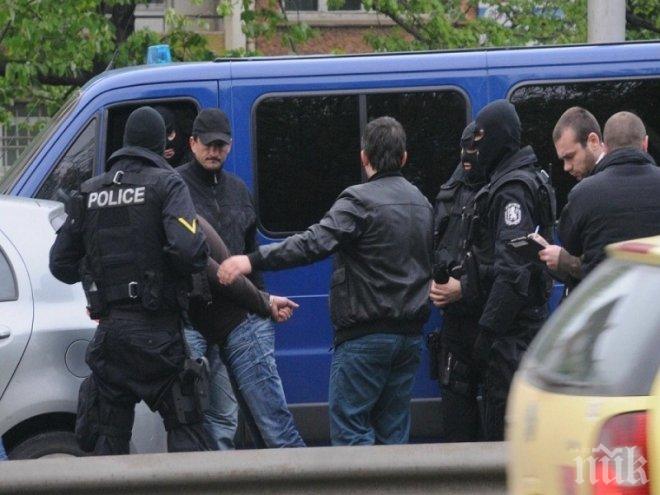 ОТ ПОСЛЕДНИТЕ МИНУТИ! Светкавична акция в София! Спипаха автоджамбазите Папен и Руския