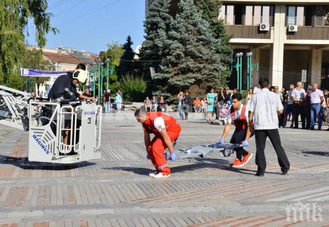 Евакуираха служителите на община Видин заради пожар