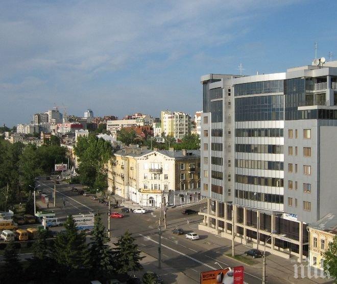 Инцидент! Седем  ранени, след като автобус се заби в стълб в Самара