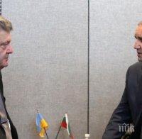 Румен Радев и Порошенко обсъдиха взаимоотношенията между България и Украйна