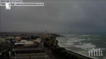 светкавица удари прочута статуя нова зеландия