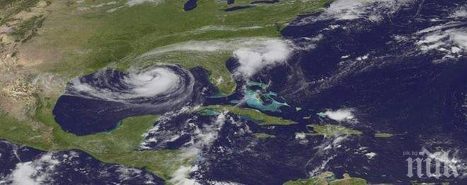 Пуерто Рико, Вирджинските и Подветрените острови се готвят за сблъсък с урагана „Мария“