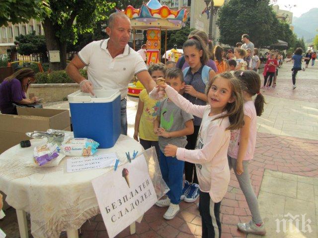 Метеоролог раздава безплатен сладолед в Смолян