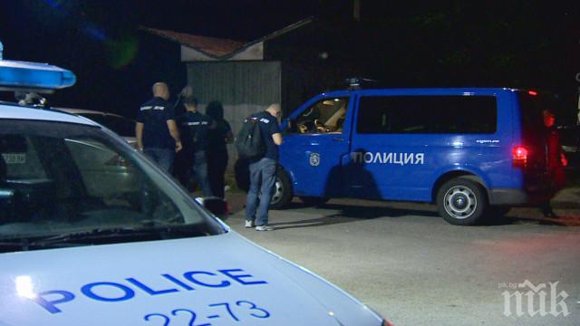 УДАР НА ПОЛИЦИЯТА! Арестуваха осем души при среднощна операция в София