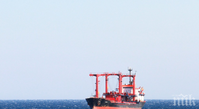 Китай пусна на вода гигантски танкер