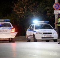 КАРЪК! Таксиметров шофьор се тресна в патрулка