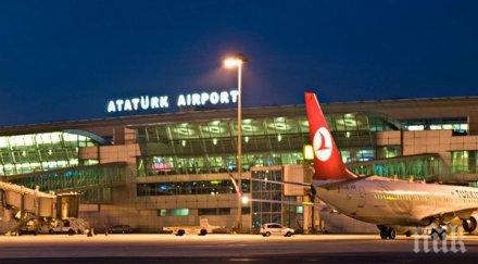 частен самолет разби летище ататюрк истанбул