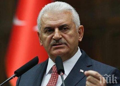 Продължаваме да връщаме търсещите закрила турски граждани