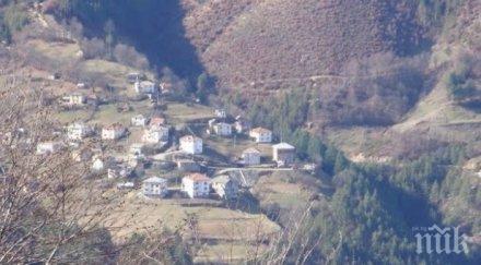 жестока смърт откриха дере вкочанена студ гола жена