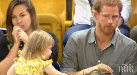 умилително момиченце хапва пуканките принц хари време мач видео