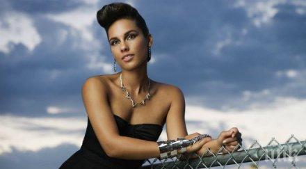 аалиша кийс стана лице кампания борба рака