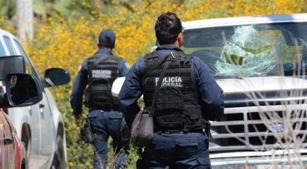 зверство убити мексико въоръжени атакували наркокомуна