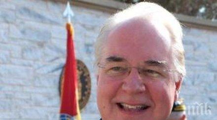 министърът здравеопазването сащ възстанови средствата правителството използвал частен самолет