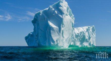 очакване титаник огромен айсберг носи открити води