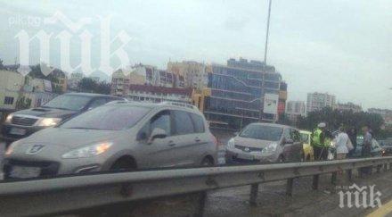 извънредно страшна тапа хладилника кола блъсна пешеходец