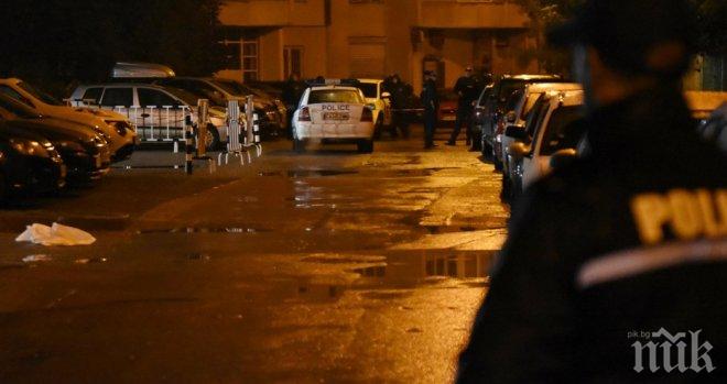 ИЗВЪНРЕДНО! Единият от обирджиите на инкасото бил с „Калашник“! Камерите са го е записали