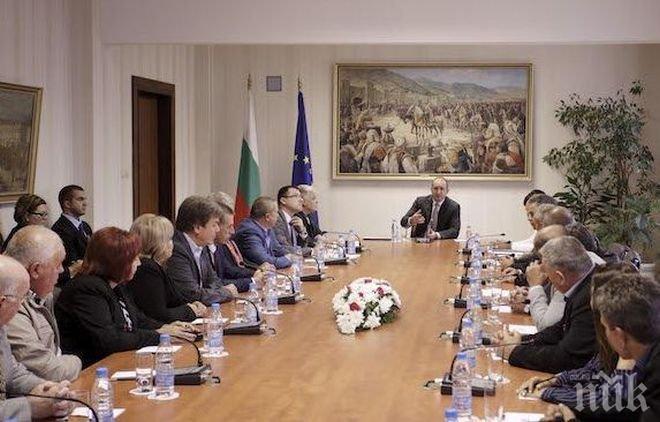 Румен Радев: Най-показателен критерий за състоянието на страната са малките населени места