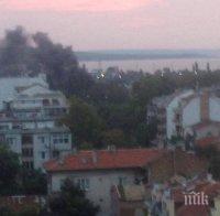 От последните минути! Гори голям пожар в Бургас