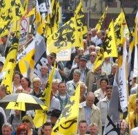 Фламандски националисти проведоха демонстрация в Брюксел против действията на испанските полицаи в Каталония