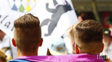 сватбени камбани българин сключи първия гей брак германия