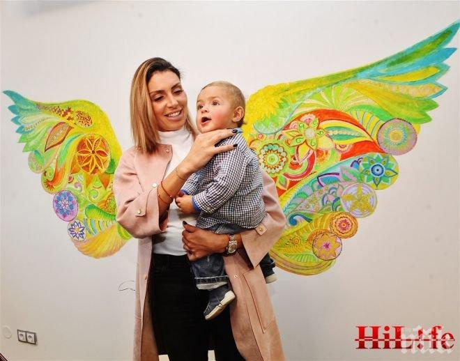 Синът на Златка Димитрова тръгна по партита! Звездни майки и татковци откриха детски център за изкуства (СНИМКИ)
