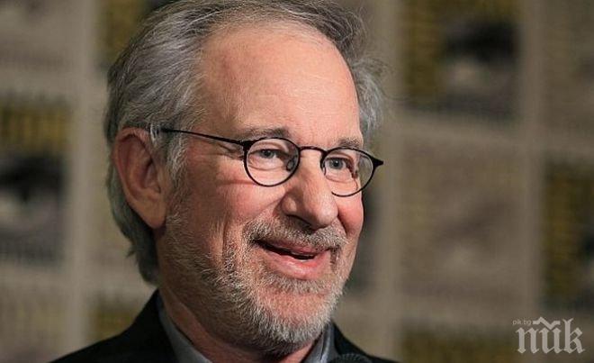 Стивън Спилбърг се захваща с новите „Мъже в черно“