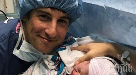 звезда американски пай стана баща втори път снимик