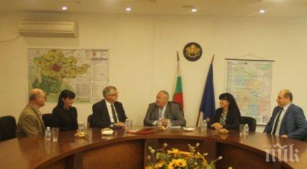 посланикът германия херберт салбер хвали сме пълноправен член