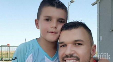 божинов играе левски