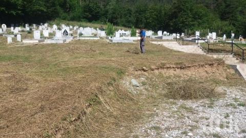 Семейство на съд за саботаж на погребения! В Мадан изпращали мъртъвците с полиция, баба хвърляла пръст в очите на гробарите и им викала курвари