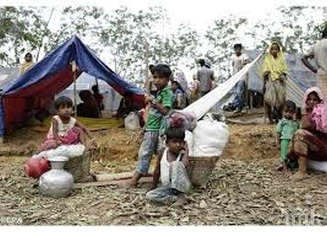 Близо 145 хиляди деца от малцинството рохингия са застрашени от недохранване