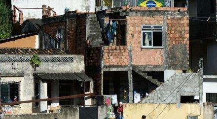 инцидент трима загинали самолет заби къща бразилия