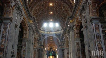 инцидент жена почина падане метра катедрала лондон