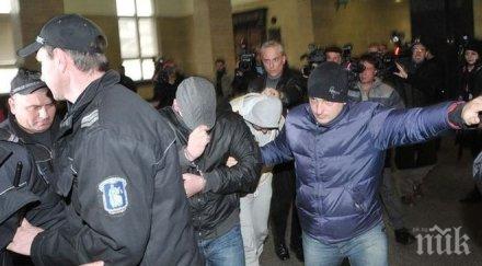 потресаващи разкрития наглите гръмнати сапата кунгфуто сочен техен палач