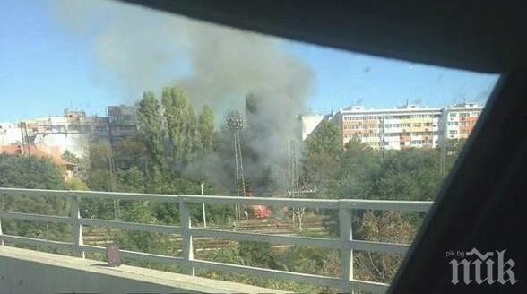 Нов огнен ад в Бургас! Пламнаха имоти на БДЖ