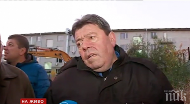 ОТ ПОСЛЕДНИТЕ МИНУТИ! Бунт срещу строеж в Слатина! Хората си искат градинката