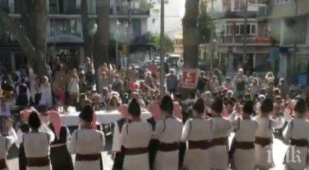 първият български фолкорен фестивал започна палма майорка