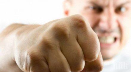 екшън пловдив пиян младеж скочи отмъщава сестра налетя ченгета